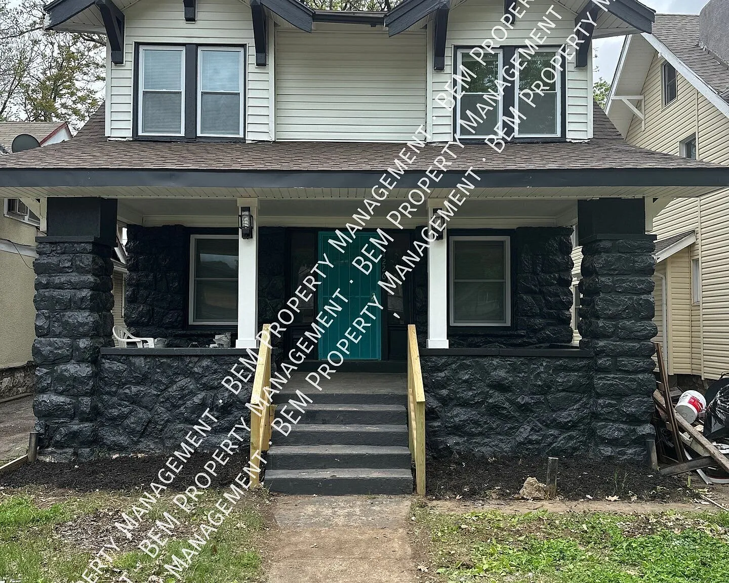 5 bed, 2.5 bath, 1742 sqft, $2,150 — Photo 1