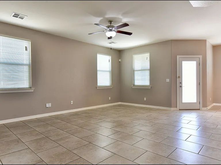 6560 Westfield Dr — Photo 6