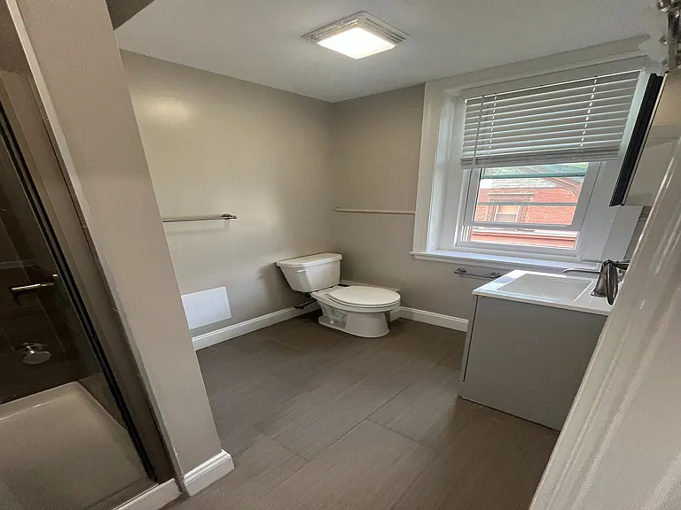 Campus Apartments — Photo 6