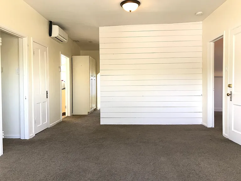1300 E Atkin Ave #UPSTAIRS — Photo 3