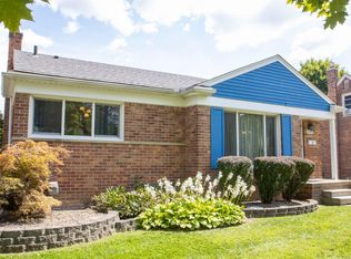 11340 Arcola St, Livonia, MI 48150