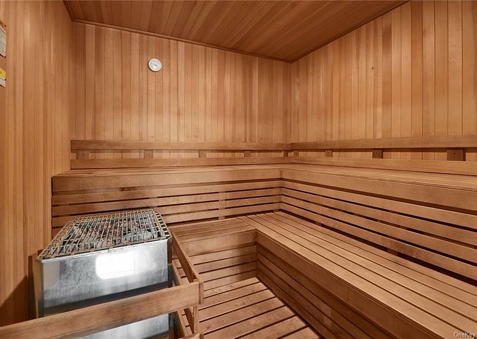 1st image of 4 Charles Ln APT 2D