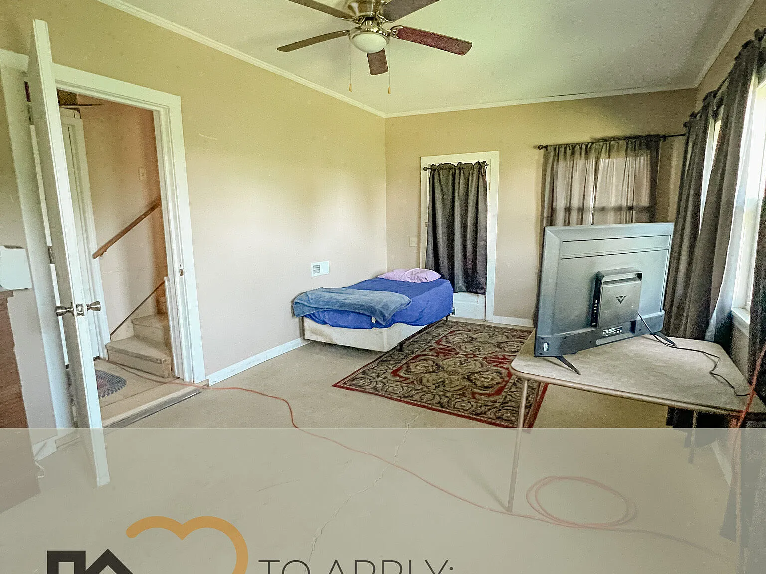 3 bed, 1.0 bath, 1200 sqft, $1,200 — Photo 2