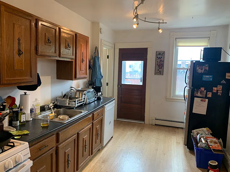 10 Mead St #3 — Photo 3