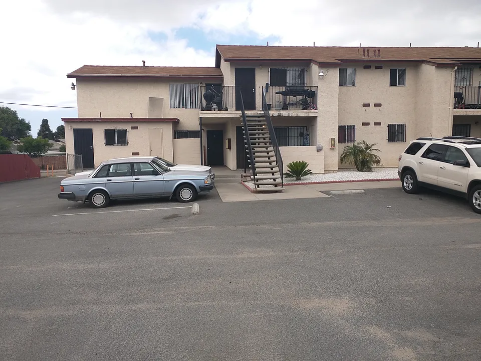 Building Photo 3