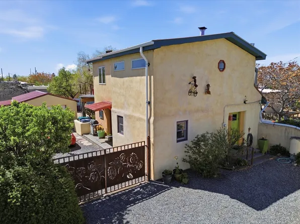 1204 Agua Fria St, Santa Fe, NM 87501