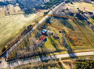 6880 SE 10th St, Tecumseh, KS 66542