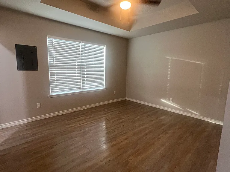 2632 Hickory Ave — Photo 12