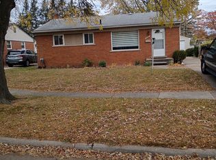 901 Moulin Ave, Madison Heights, MI 48071