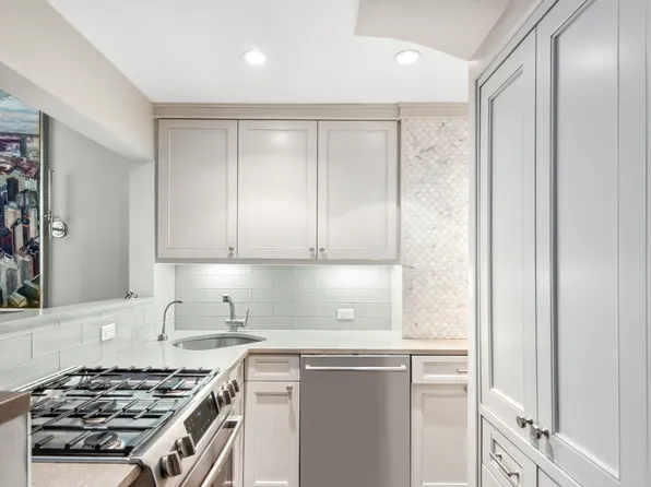 1 West 67th Street image 4 of 17