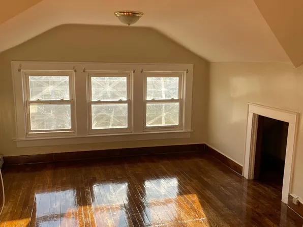 33 Unity Ave Floor 3, Newark, NJ 07106
