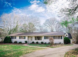 8886 Vansant St, Douglasville, GA