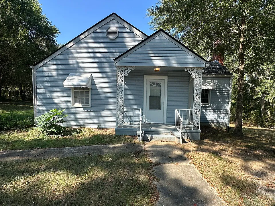 3212 Oakland Ave