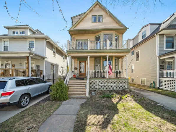 3915 N Kenneth Ave, Chicago, IL 60641