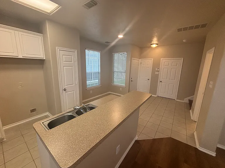 8805 Elm Drake Ln — Photo 11