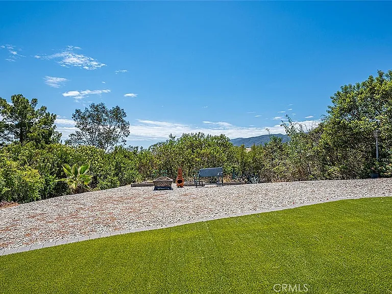 2897 Cape Dr — Photo 35