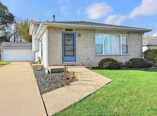 25602 S Linden Ave, Monee, IL 60449