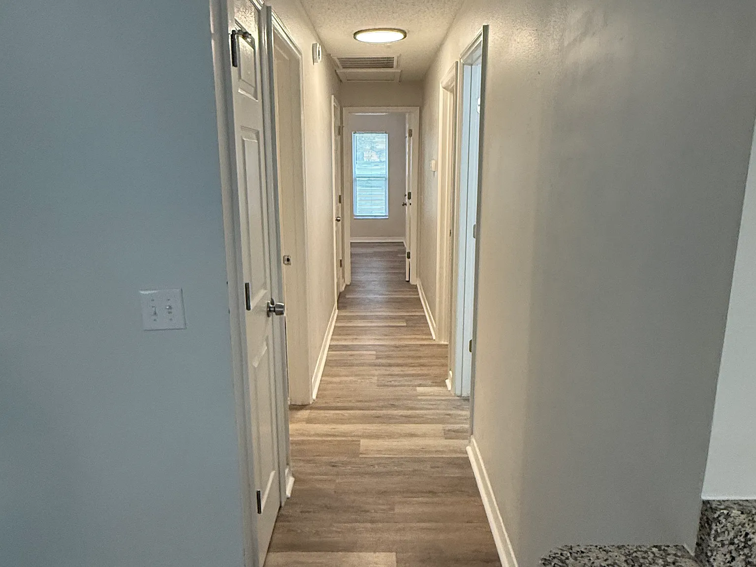 3 bed, 1210 sqft, $1,675 — Photo 4