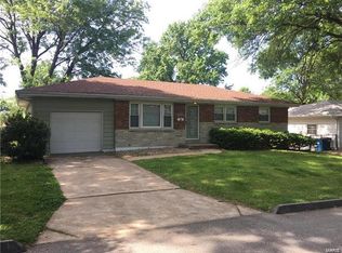 8904 Winterowd Pl, Saint Louis, MO 63114