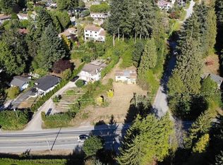 5292 Nestman Rd, Sechelt, BC V7Z0G6