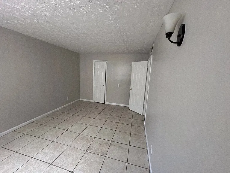 Aria Apartments — Photo 28