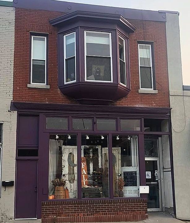 1st image of 817 Francis St