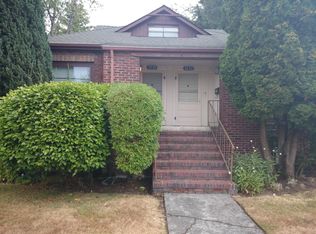 3230 40th Ave SW, Seattle, WA 98116