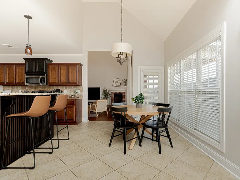 108 Barossa Ct — Photo 22
