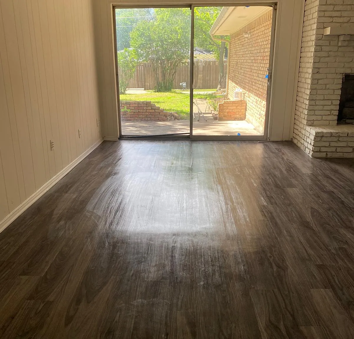 3 bed, 2.5 bath, 2145 sqft, $2,400 — Photo 2