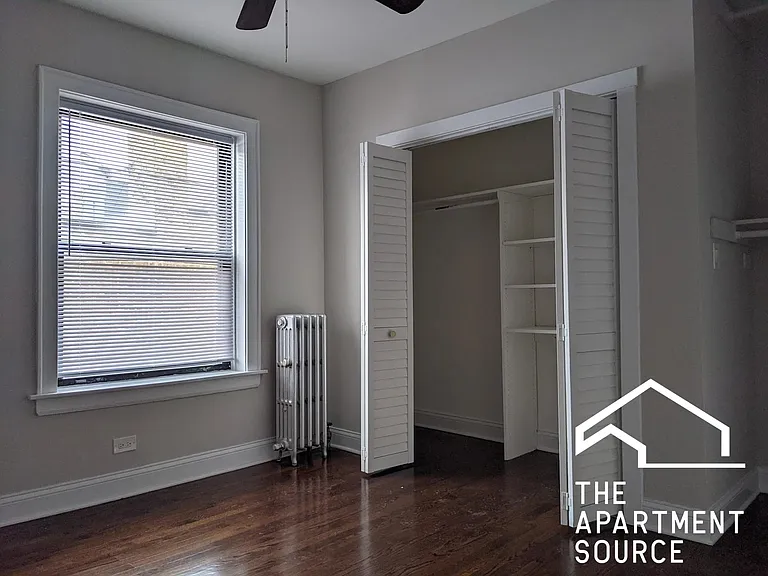 4809 W Montrose Ave #G — Photo 7