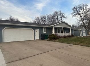 437 Holder St, Larchwood, IA 51241