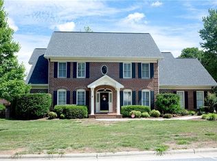 1009 38th Ave NE, Hickory, NC 28601