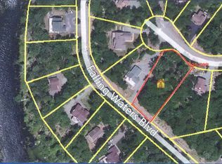 112 Overlook Ct, Lackawaxen, PA 18435