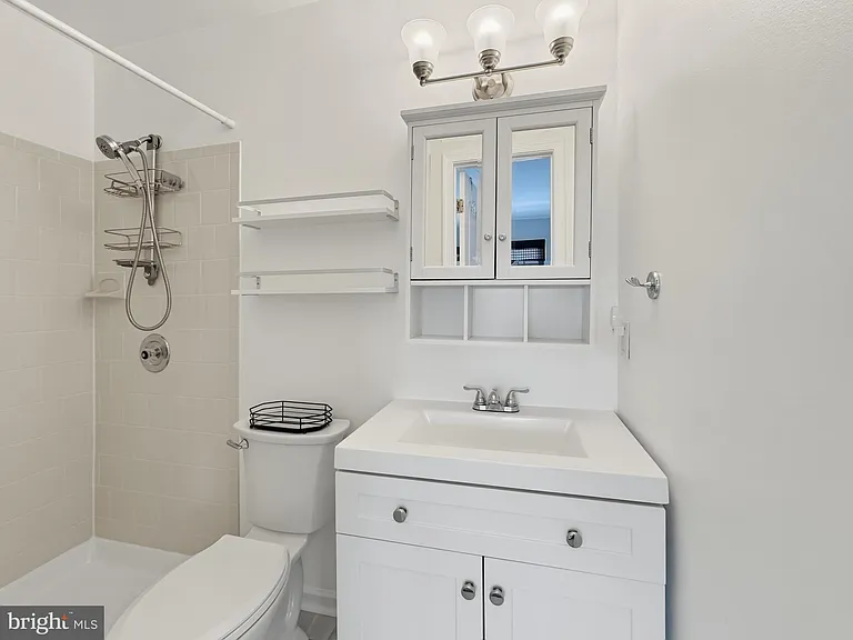 1107 Oak View Dr — Photo 22