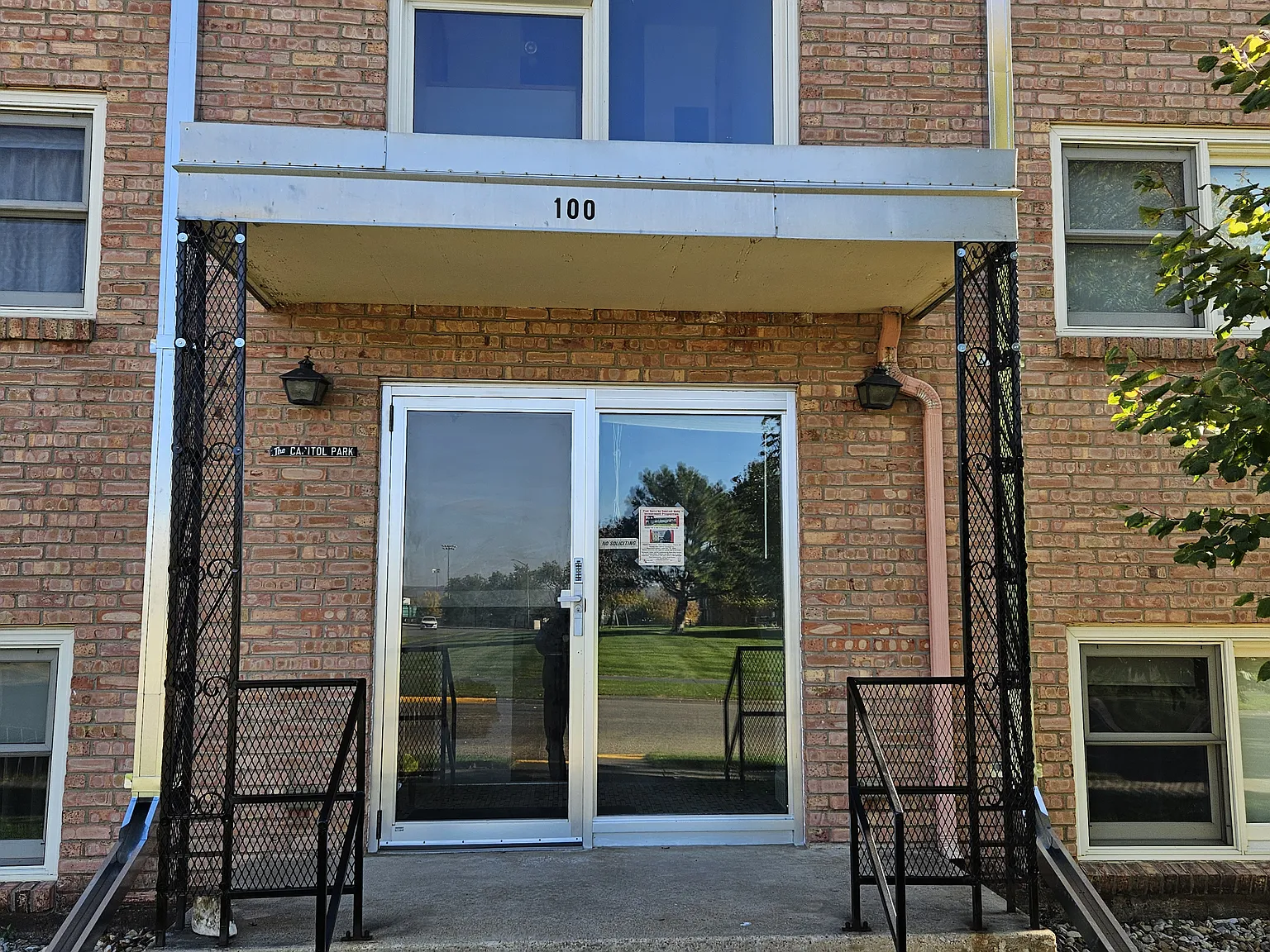 1 Bed 1 Bath Apartment for Rent — Photo 4