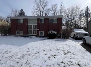 1269 Flamingo Dr, Mount Morris, MI 48458