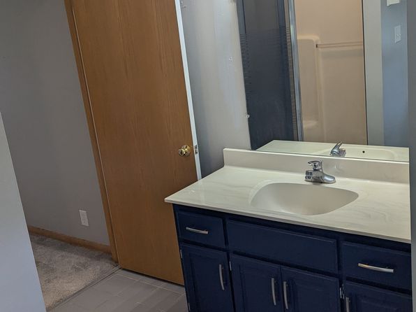5242 N Mohawk Ave #5242, Milwaukee, WI 53217