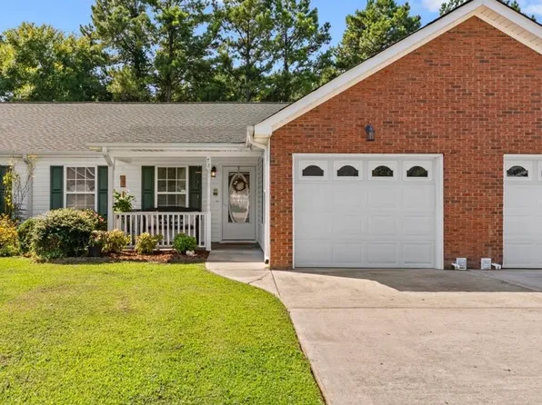 72 Limestone Dr, Rossville, GA 30741