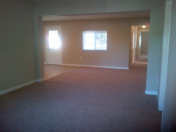 4th image of 17506 Saticoy St