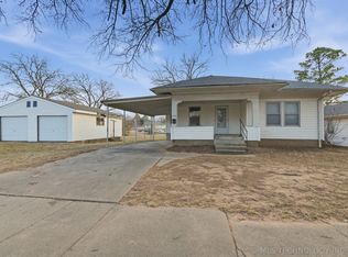 1408 E 6th St, Okmulgee, OK 74447