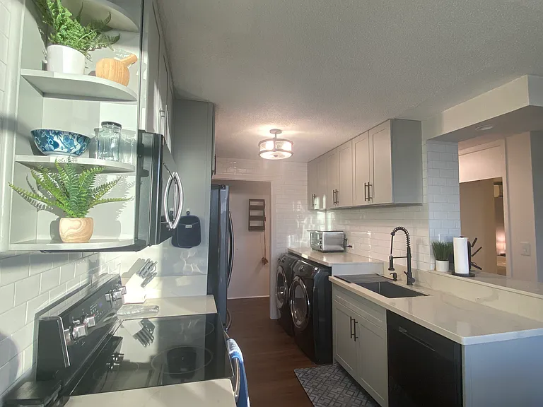 2825 S King St #2202-2 — Photo 1