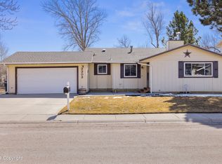 3303 Alberta Dr, Gillette, WY 82718