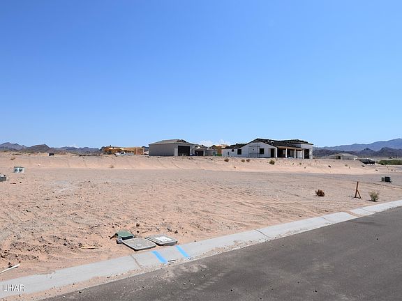 5th image of 1667 E Susan Dr Lot 75