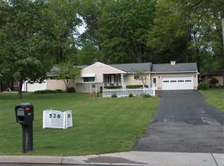 528 N Rd Se, Warren, OH 44484