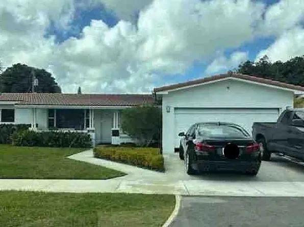 18732 NW 42nd Ct, Miami Gardens, FL 33055