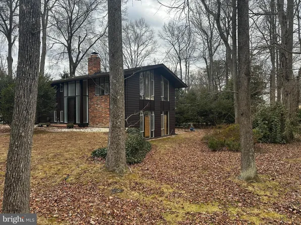 7808 Ridgecrest Dr, Alexandria, VA 22308