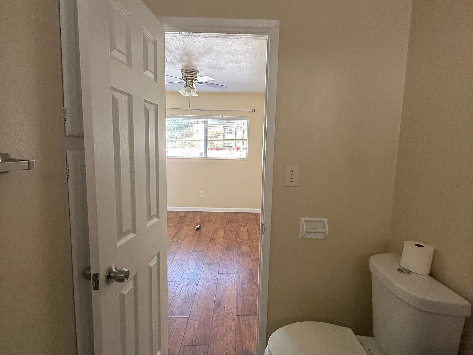 1 bed, 700 sqft, $1,700 — Photo 4