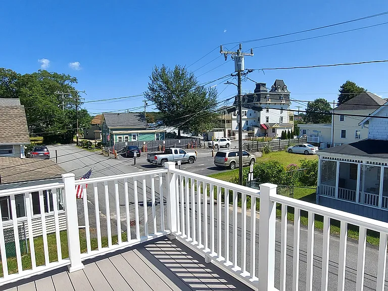 10 Ocean Ave #A — Photo 12