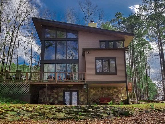 Living area w/ 8ft windows