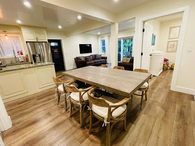 1536 3rd St #C — Photo 2